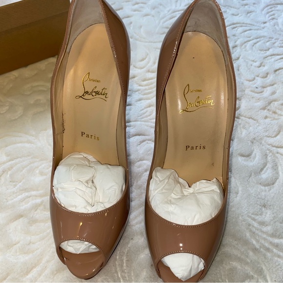 Christian Louboutin Nude Patent Leather Lady Peep Toe Platform Pumps - Picture 14 of 15